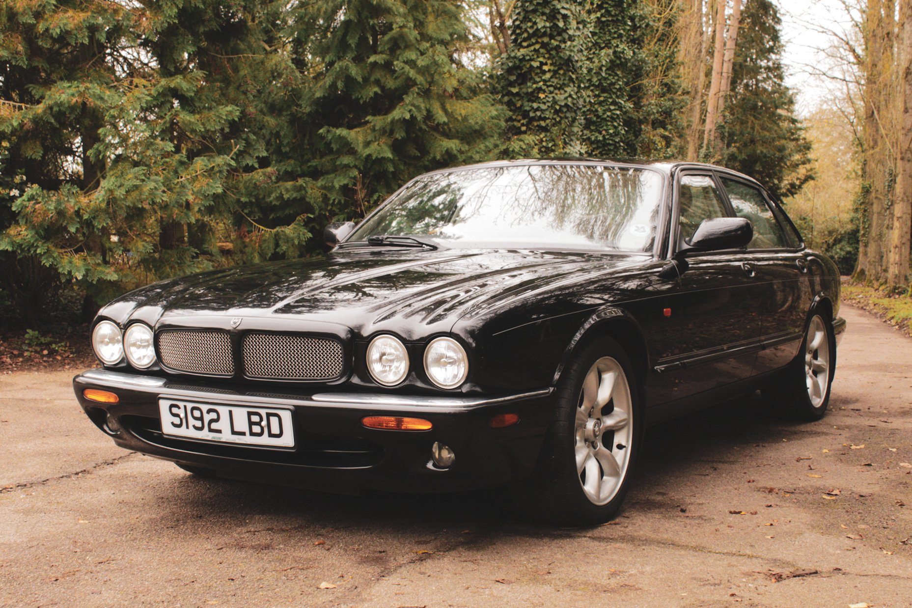 1998 Jaguar XJR Supercharged 4.0 V8 (X308) – NOW SOLD full